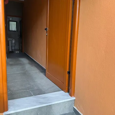 Kristi * Tirana